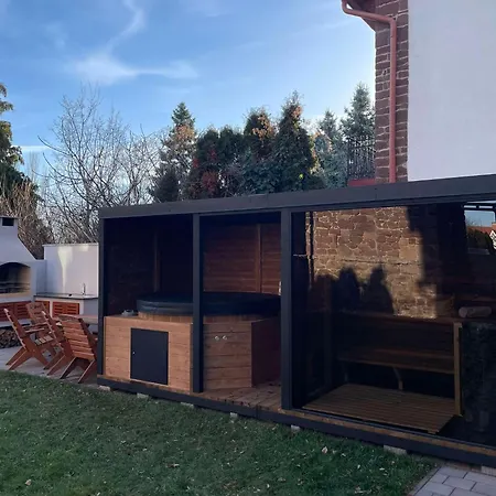 아파트 Voeroesko- Hazmester- 발라톤알마디